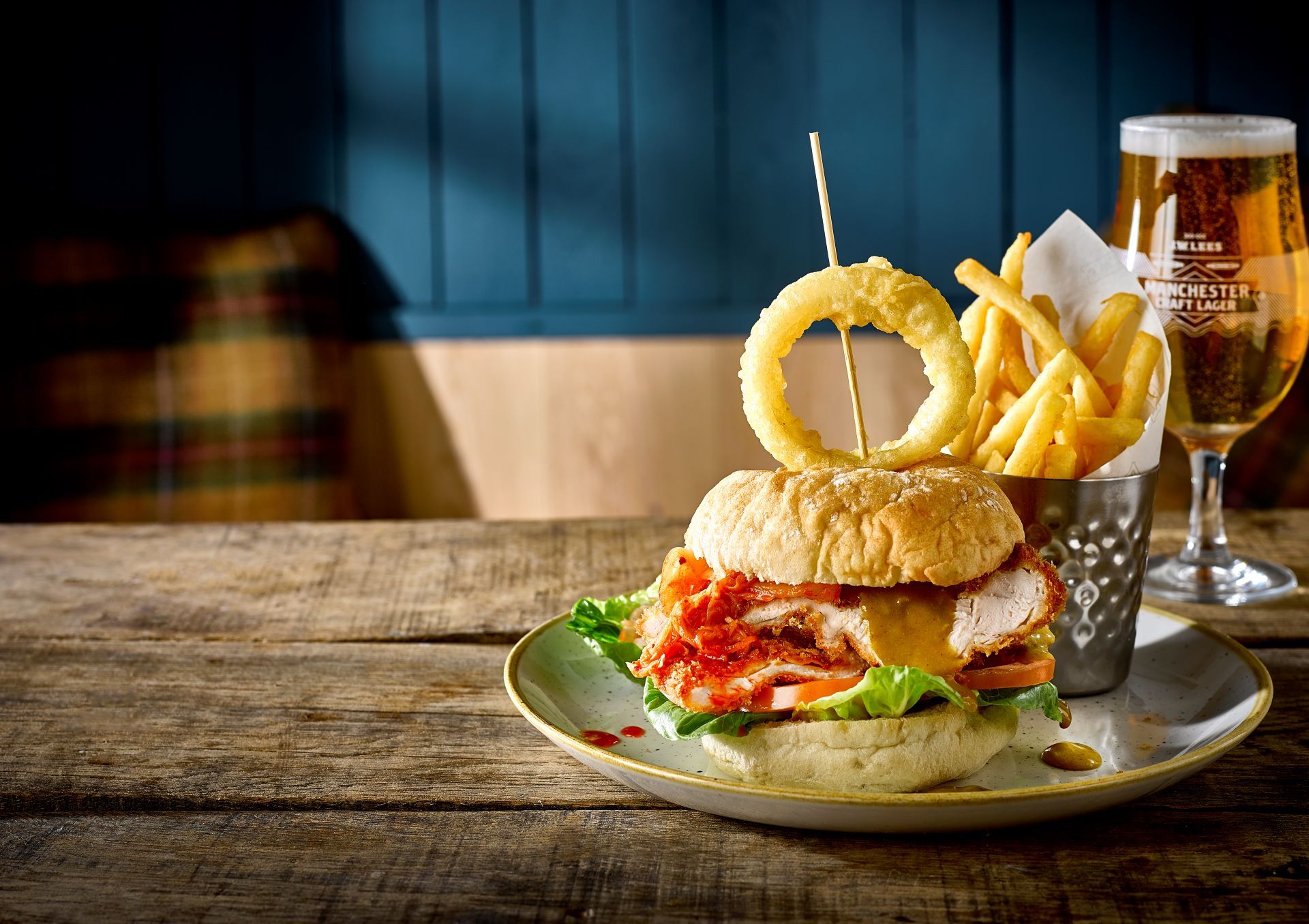 the-gwesty-links-home-cooked-pub-food-in-llandudno-conwy